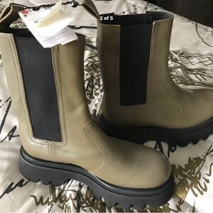 Zara Khaki Leather Chelsea Boots .
